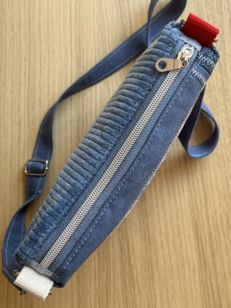 "Flickenwerk II/5" (jeansblau) - ALICE IM WUNDERLAND